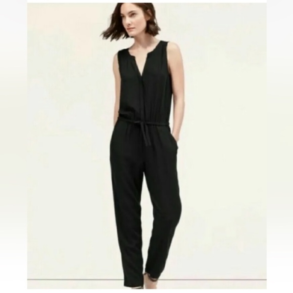 Women black sleeveless jumpsuit romper pants Size SP Ann Taylor LOFT‎
